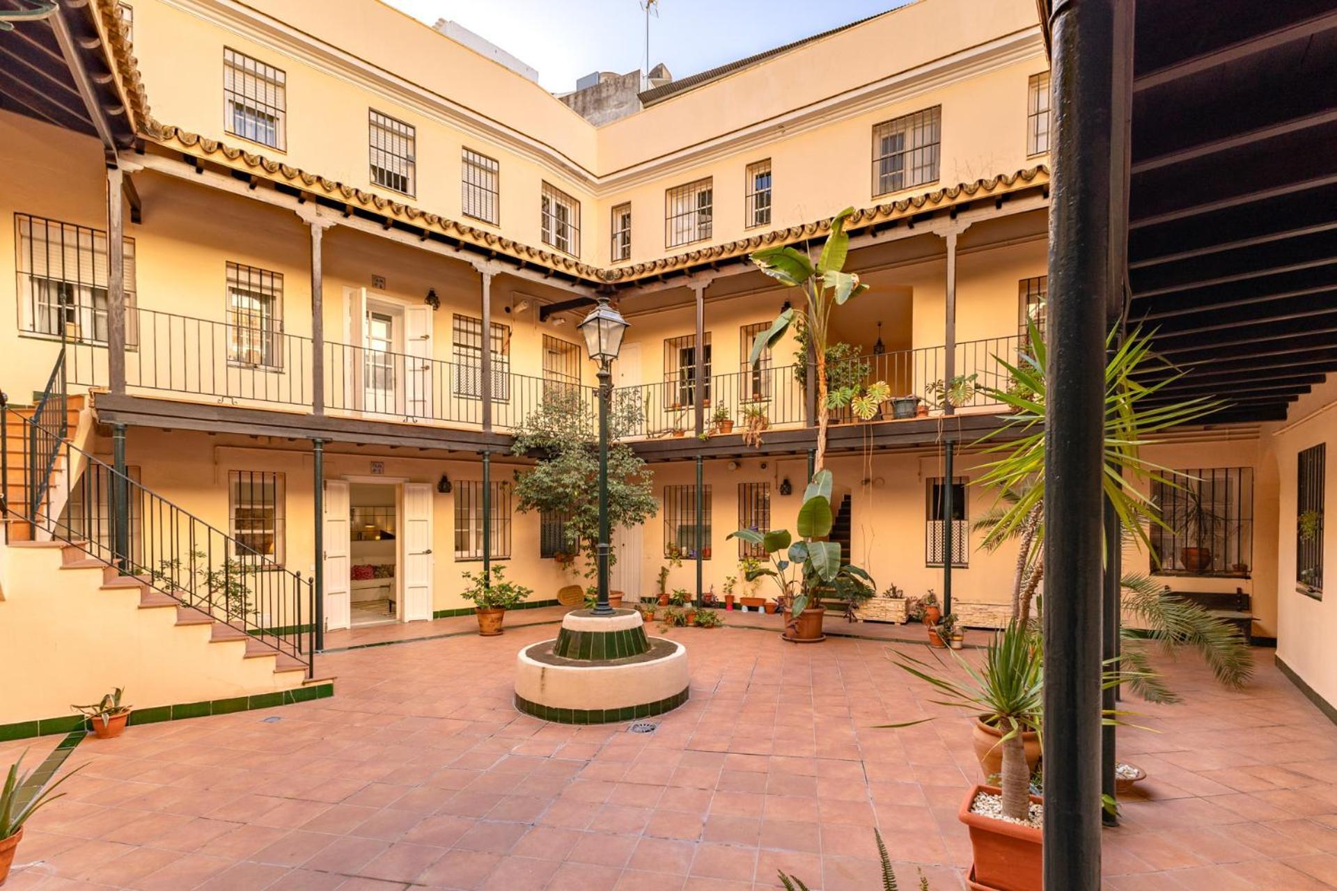 Tranquilo Apartamento En Zona Monumental Apartment Seville Exterior photo